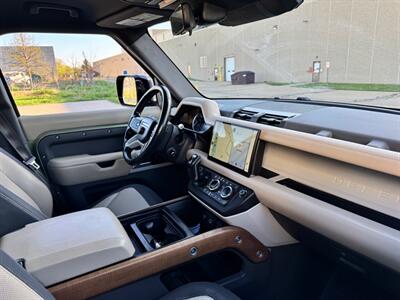 2022 Land Rover Defender 110 X-Dynamic HSE   - Photo 18 - Madison, WI 53716