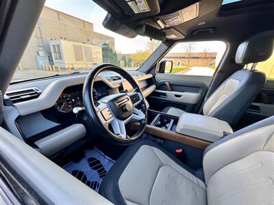 2022 Land Rover Defender 110 X-Dynamic HSE   - Photo 16 - Madison, WI 53716