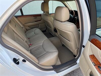 2006 Lexus LS 430   - Photo 12 - Madison, WI 53716