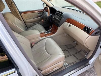 2006 Lexus LS 430   - Photo 11 - Madison, WI 53716