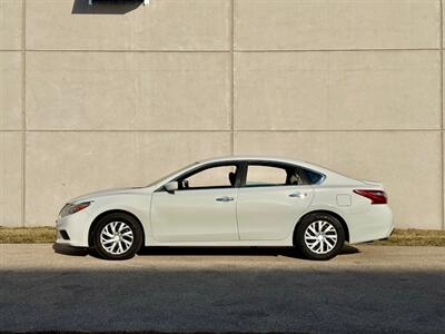 2018 Nissan Altima 2.5 S - Photo 6 - Madison, WI 53716