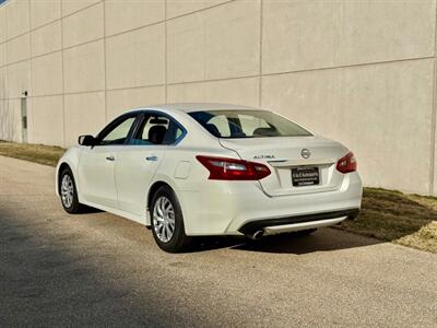 2018 Nissan Altima 2.5 S - Photo 8 - Madison, WI 53716
