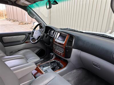 2003 Toyota Land Cruiser   - Photo 18 - Madison, WI 53716