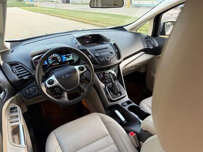 2017 Ford C-MAX Energi SE - Photo 16 - Madison, WI 53716
