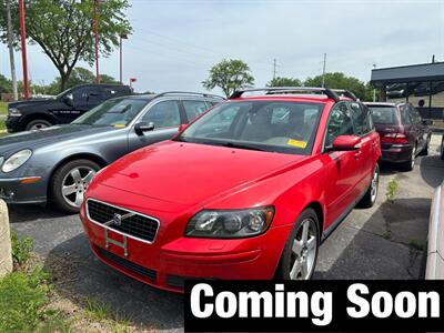 2006 Volvo V50 T5   - Photo 1 - Madison, WI 53716