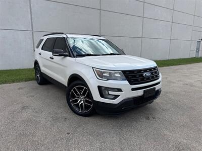 2017 Ford Explorer Sport   - Photo 2 - Madison, WI 53716