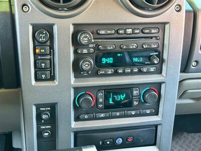 2003 Hummer H2 4dr   - Photo 28 - Madison, WI 53716