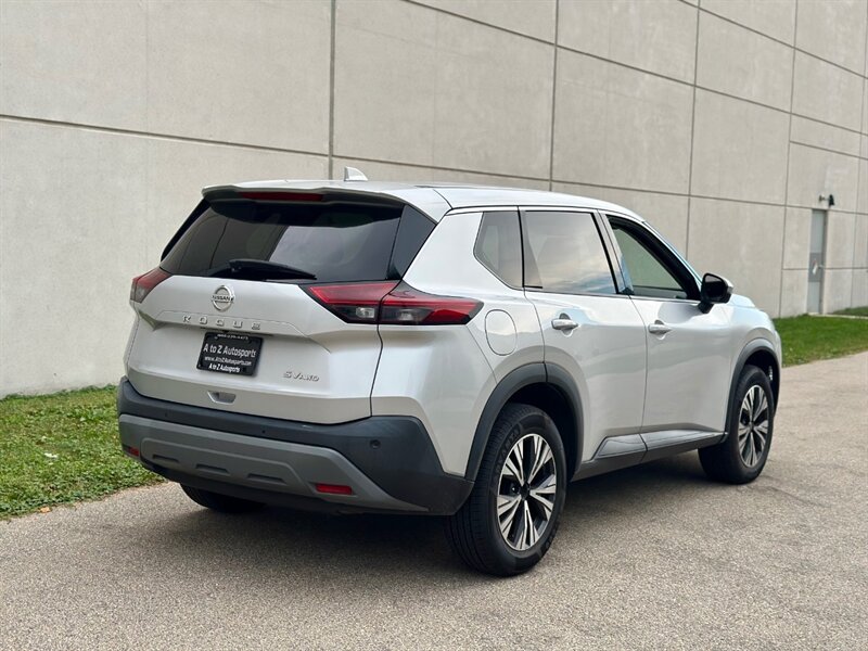 2021 Nissan Rogue SV photo 9