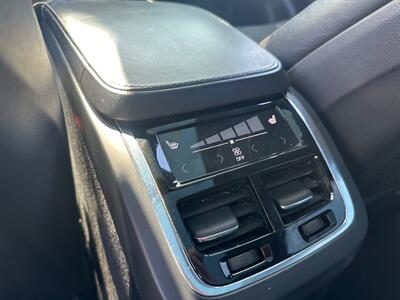 2016 Volvo XC90 T8 eAWD R-Design - Photo 26 - Madison, WI 53716