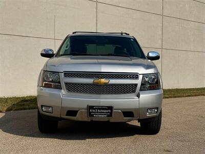 2013 Chevrolet Avalanche LT Black Diamond   - Photo 5 - Madison, WI 53716