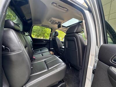 2013 Chevrolet Avalanche LT Black Diamond   - Photo 24 - Madison, WI 53716
