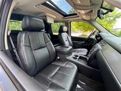 2013 Chevrolet Avalanche LT Black Diamond   - Photo 22 - Madison, WI 53716