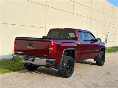 2016 GMC Sierra 1500 SLE   - Photo 11 - Madison, WI 53716