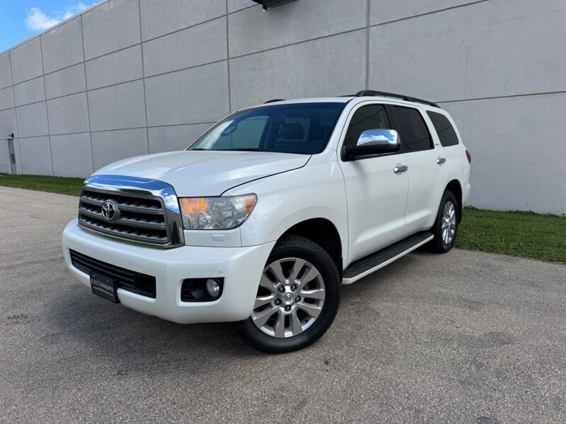 2014 Toyota Sequoia Platinum - Photo 1 - Madison, WI 53716
