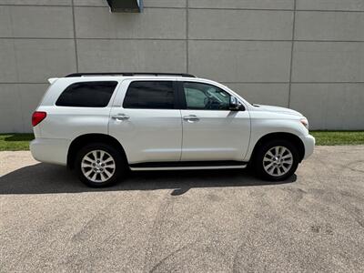 2014 Toyota Sequoia Platinum   - Photo 8 - Madison, WI 53716