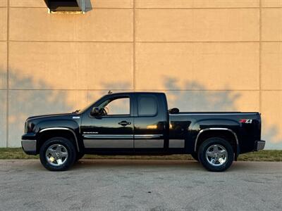 2011 GMC Sierra 1500 SLE - Photo 6 - Madison, WI 53716