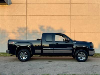 2011 GMC Sierra 1500 SLE - Photo 7 - Madison, WI 53716