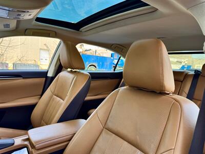 2016 Lexus ES 350   - Photo 19 - Madison, WI 53716