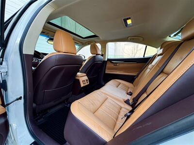 2016 Lexus ES 350   - Photo 23 - Madison, WI 53716