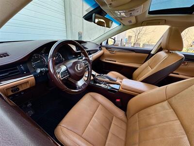 2016 Lexus ES 350   - Photo 16 - Madison, WI 53716