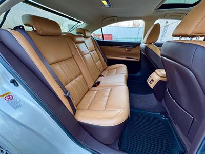 2016 Lexus ES 350   - Photo 26 - Madison, WI 53716