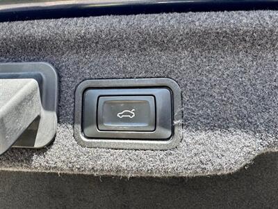 2014 Audi A8 4.0T quattro - Photo 36 - Madison, WI 53716