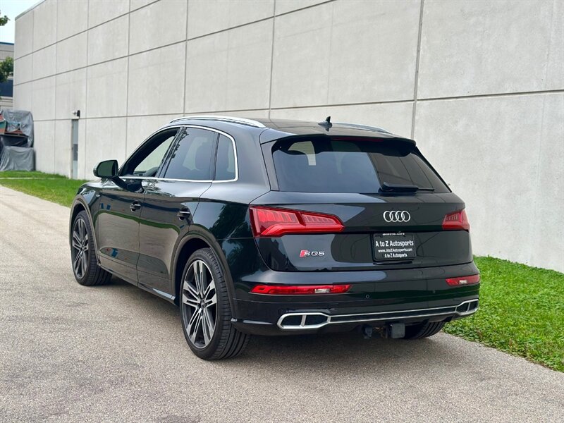 2018 Audi SQ5 Prestige photo 2