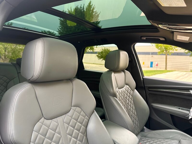 2018 Audi SQ5 Prestige photo 12