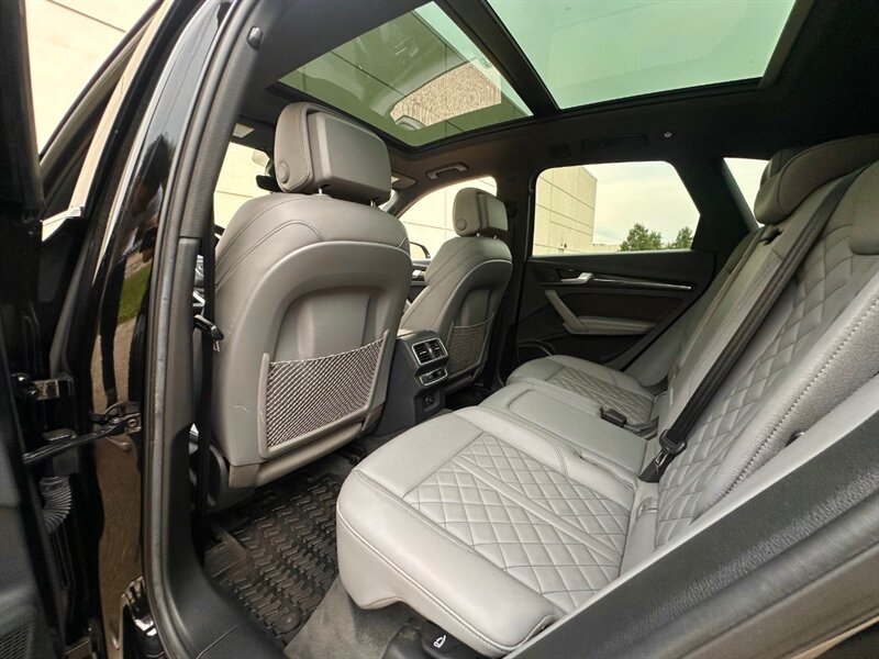 2018 Audi SQ5 Prestige photo 14