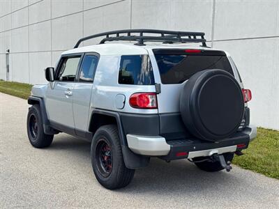 2007 Toyota FJ Cruiser 4dr SUV - Photo 9 - Madison, WI 53716