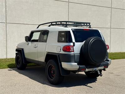 2007 Toyota FJ Cruiser 4dr SUV - Photo 11 - Madison, WI 53716