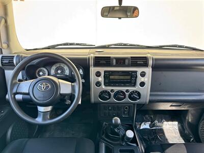 2007 Toyota FJ Cruiser 4dr SUV - Photo 14 - Madison, WI 53716