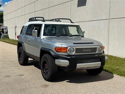 2007 Toyota FJ Cruiser 4dr SUV - Photo 5 - Madison, WI 53716