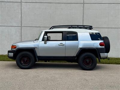 2007 Toyota FJ Cruiser 4dr SUV - Photo 7 - Madison, WI 53716