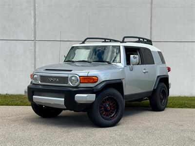 2007 Toyota FJ Cruiser 4dr SUV - Photo 2 - Madison, WI 53716