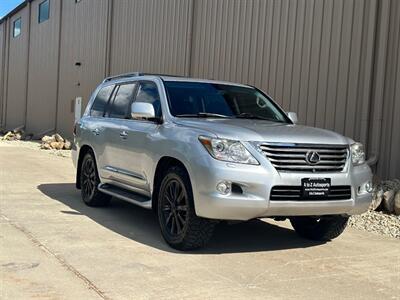 2009 Lexus LX 570   - Photo 4 - Madison, WI 53716