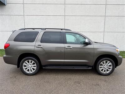 2012 Toyota Sequoia Platinum - Photo 10 - Madison, WI 53716