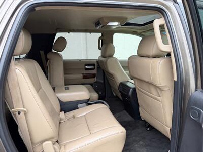 2012 Toyota Sequoia Platinum - Photo 12 - Madison, WI 53716