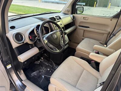 2011 Honda Element EX   - Photo 14 - Madison, WI 53716