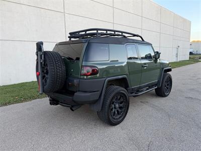 2014 Toyota FJ Cruiser   - Photo 13 - Madison, WI 53716