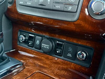 2017 INFINITI QX80   - Photo 37 - Madison, WI 53716
