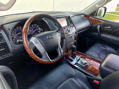 2017 INFINITI QX80   - Photo 17 - Madison, WI 53716