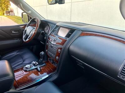 2017 INFINITI QX80   - Photo 18 - Madison, WI 53716