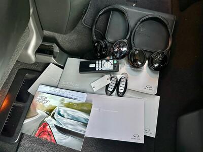 2017 INFINITI QX80   - Photo 40 - Madison, WI 53716