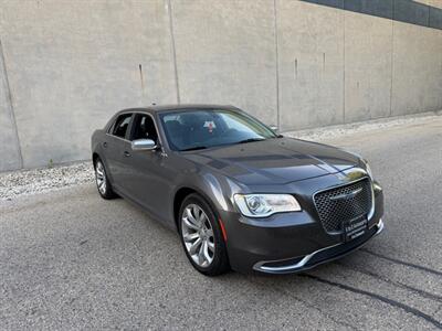 2018 Chrysler 300 Series Touring - Photo 2 - Madison, WI 53716