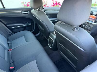 2018 Chrysler 300 Series Touring - Photo 11 - Madison, WI 53716