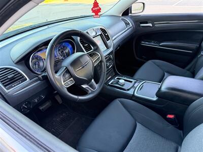 2018 Chrysler 300 Series Touring - Photo 14 - Madison, WI 53716