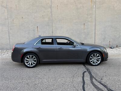 2018 Chrysler 300 Series Touring - Photo 5 - Madison, WI 53716