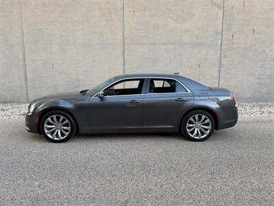 2018 Chrysler 300 Series Touring - Photo 21 - Madison, WI 53716