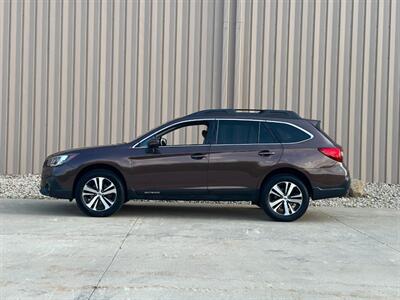 2019 Subaru Outback 3.6R Limited   - Photo 6 - Madison, WI 53716